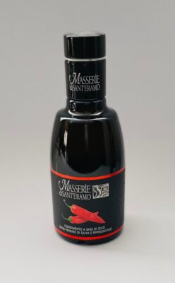Aromatisiertes Olivenöl mit Peperoncino (Chili-Pfeffer)